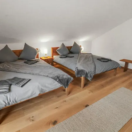 Et Spacieux Moderne Cergnat