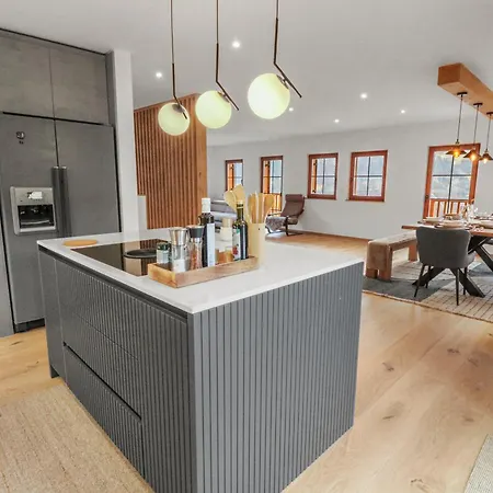 Chalet Et Spacieux Moderne Cergnat