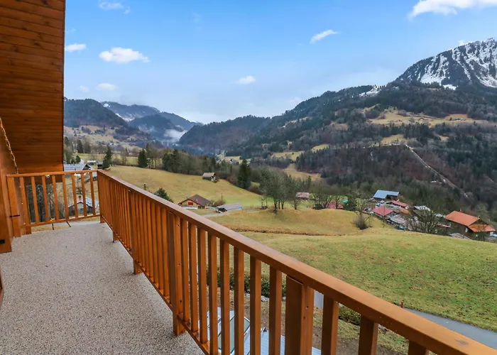 Et Spacieux Moderne Chalet Cergnat